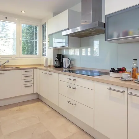 Apartment Beautiful In Marbella-cabopino With 2 Bedrooms, Wifi And Outdoor Swimming Pool *