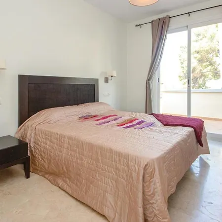 Apartment Beautiful In Marbella-cabopino With 2 Bedrooms, Wifi And Outdoor Swimming Pool