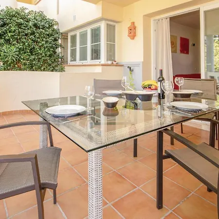 Beautiful In Marbella-cabopino With 2 Bedrooms, Wifi And Outdoor Swimming Pool Apartment Marbella