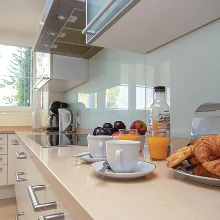 Beautiful In Marbella-cabopino With 2 Bedrooms, Wifi And Outdoor Swimming Pool Marbella