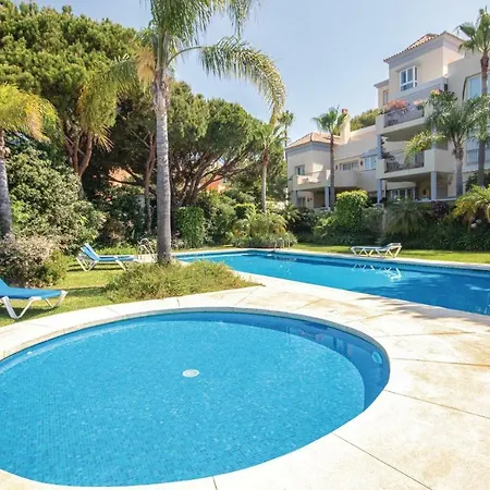 Apartment Beautiful In Marbella-cabopino With 2 Bedrooms, Wifi And Outdoor Swimming Pool